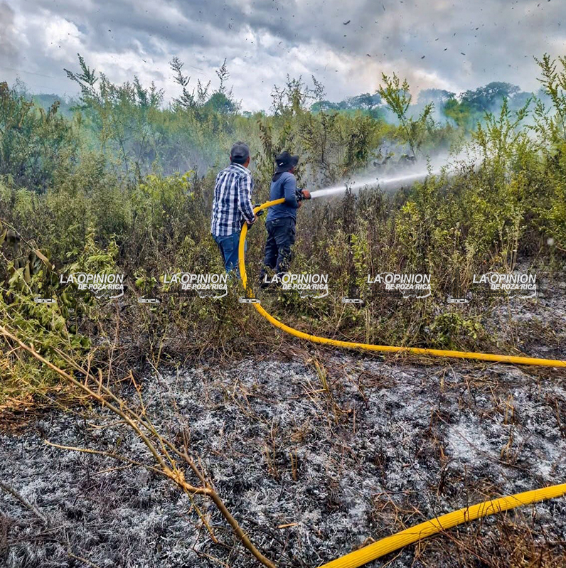 Sofocan incendio registrado en barrio Xico