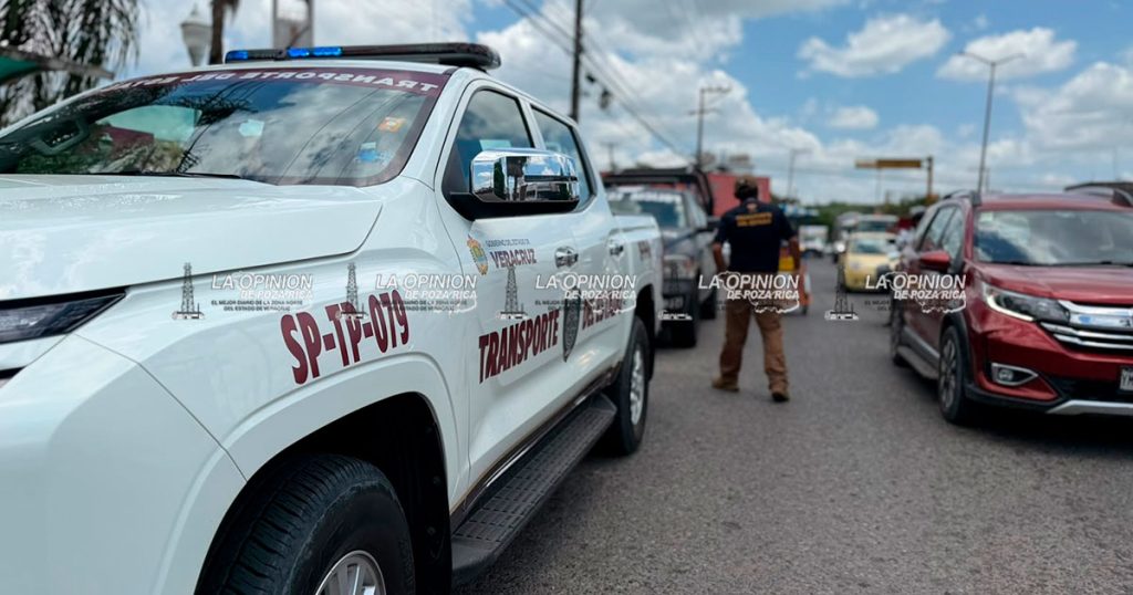 Operativos rotativos mantienen vigilancia sobre motociclistas y taxistas en Poza Rica Puntos en la colonia Petromex y la carretera Cazones-Poza Rica