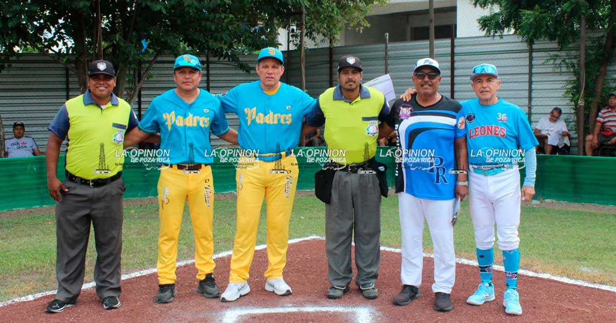 Padres domina a Leones Padres domina a Leones