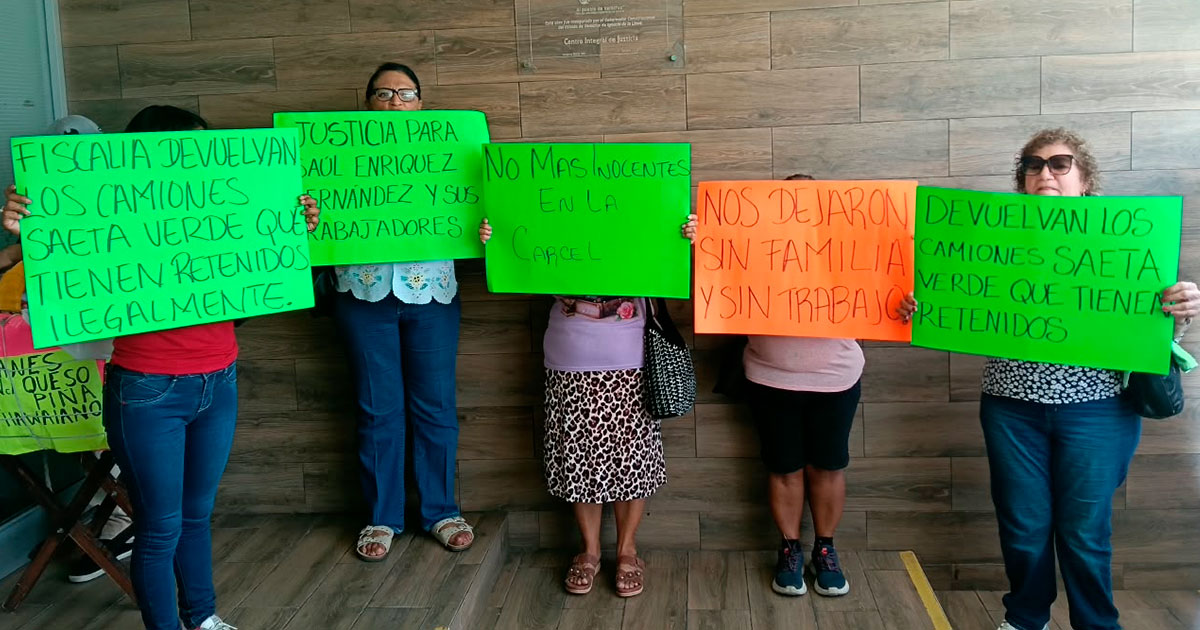 Exigen liberación de transportistas; familiares acusan razón judicial y trabas en amparos tras dos meses de detención en Veracruz Exigen liberación de transportistas; familiares acusan razón judicial y trabas en amparos tras dos meses de detención en Veracruz