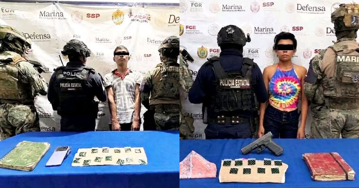 Detienen a dos presuntos extorsionadores en Acayucan; libretas revelarían nombres y cuotas Detienen a dos presuntos extorsionadores en Acayucan; libretas revelarían nombres y cuotas