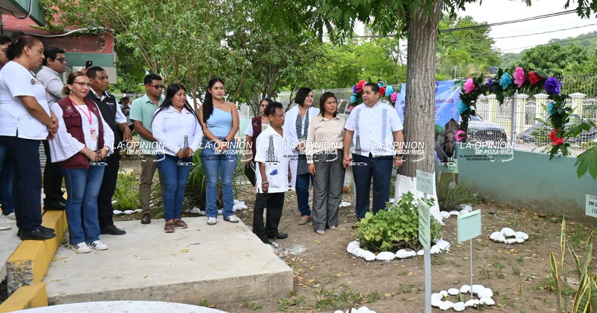 Instalan Jardín Educativo de Plantas Medicinales