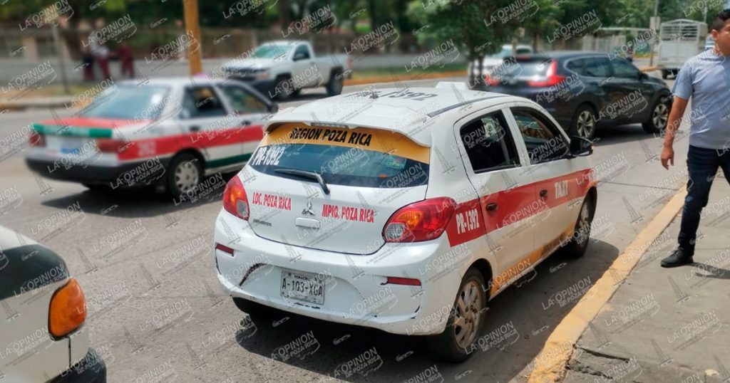Atropellan a adolescente en el bulevar Lázaro Cárdenas Atropellan a adolescente en el bulevar Lázaro Cárdenas