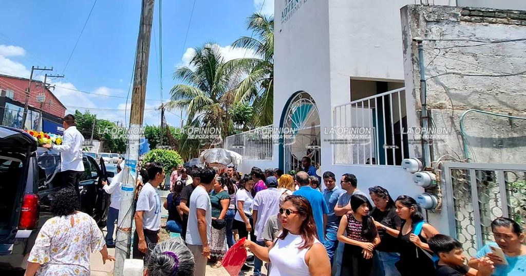Dan el último adiós a Pedro Mata Durán Dan el último adiós a Pedro Mata Durán