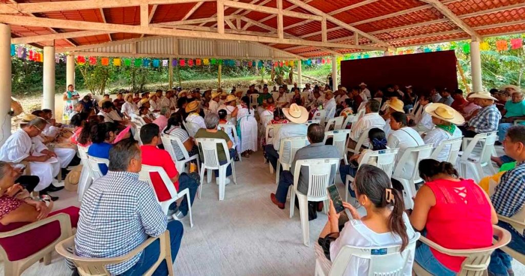 Tata Esteban González Juárez de Zapotal, Santa Cruz; nuevo presidente del Consejo Totonaco de Organizaciones y Comunidades Tata Esteban González Juárez de Zapotal, Santa Cruz; nuevo presidente del Consejo Totonaco de Organizaciones y Comunidades
