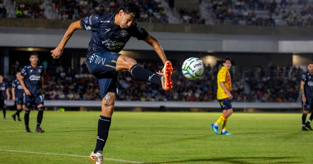 Noche histórica en el "Pirata": Omar Soto firma el primer gol y triunfo de Piratas FC en Liga de Expansión Noche histórica en el "Pirata": Omar Soto firma el primer gol y triunfo de Piratas FC en Liga de Expansión