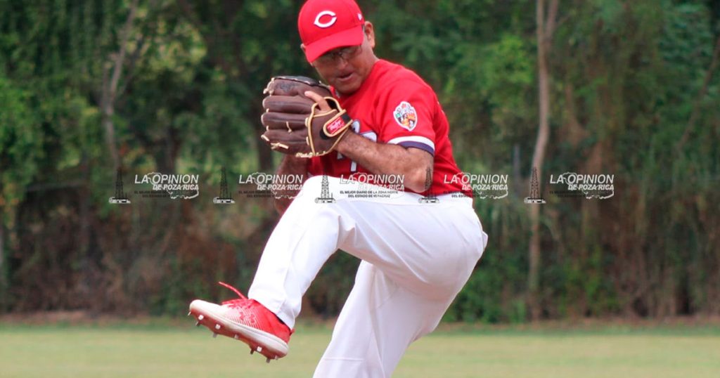 Padres domina a Leones Padres domina a Leones