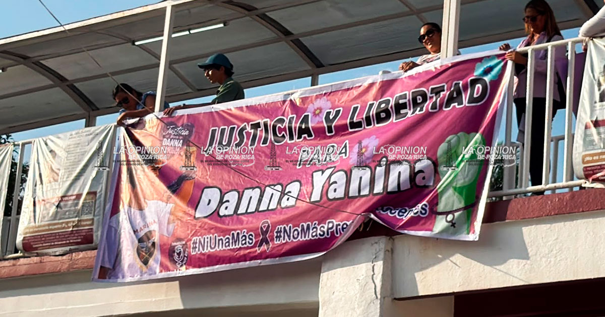 Se manifiestan en Poza Rica para pedir la liberación de Danna Yanina y el esclarecimiento del caso Dafne Se manifiestan en Poza Rica para pedir la liberación de Danna Yanina y el esclarecimiento del caso Dafne
