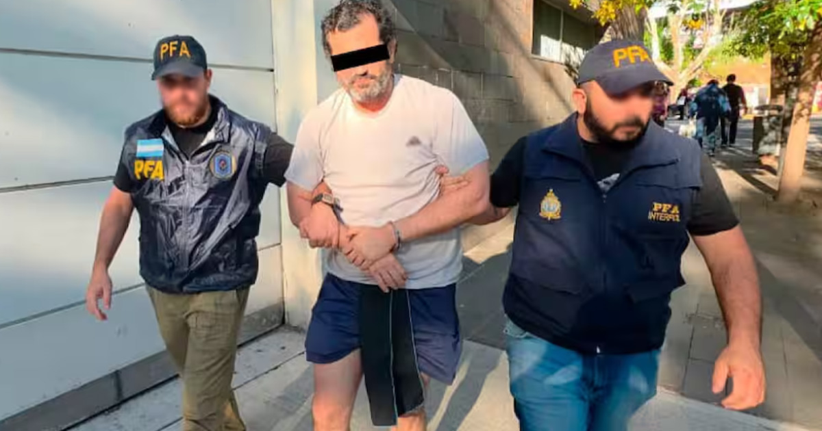 Regresa Farías Laguna a México en medio de investigación por huachicol fiscal Regresa Farías Laguna a México en medio de investigación por huachicol fiscal