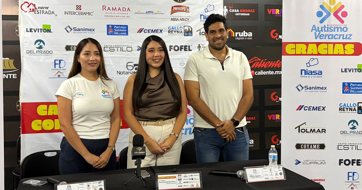 Presentan Carrera Con Causa a favor de "Autismo Veracruz" Presentan Carrera Con Causa a favor de "Autismo Veracruz"
