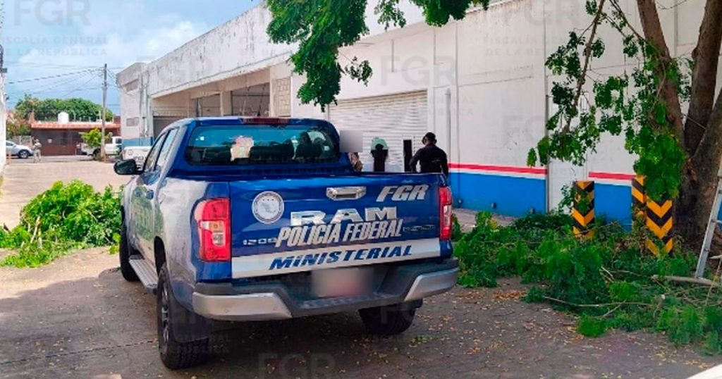 Catea FGR inmueble en la colonia Valente Díaz en Veracruz y asegura más de dos mil litros de gas L.P. Catea FGR inmueble en la colonia Valente Díaz en Veracruz y asegura más de dos mil litros de gas L.P.
