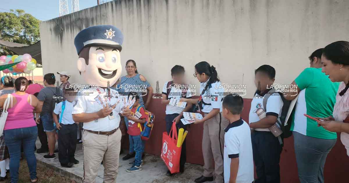Refuerzan cultura peatonal en Tecolutla ante el regreso a clases