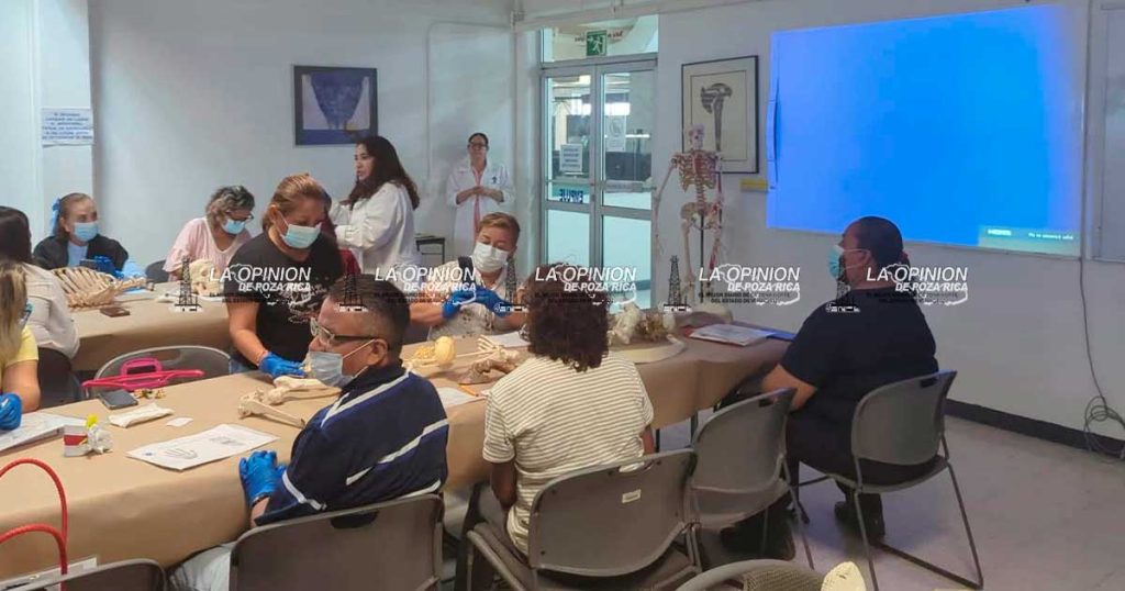 Colectivo María Herrera toma curso de análisis de fragmentos óseos en contextos forenses