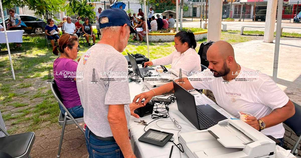 Delegación del Bienestar realizó jornadas de credencialización del Servicio Universal de Salud en Poza Rica y Tihuatlán