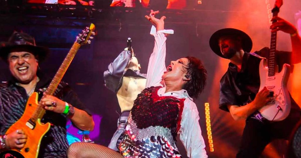 ¡Regreso de reina y con 2x1! Alejandra Guzmán desata la locura en Veracruz a días de su concierto en el WTC