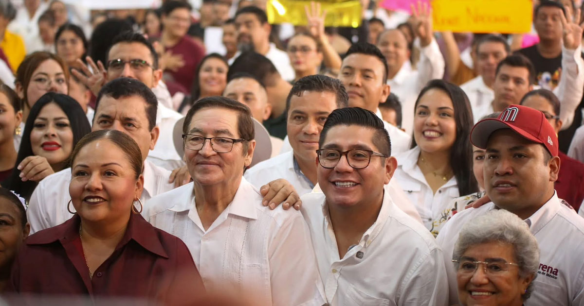 Héctor Probo se suma a Morena Héctor Probo se suma a Morena