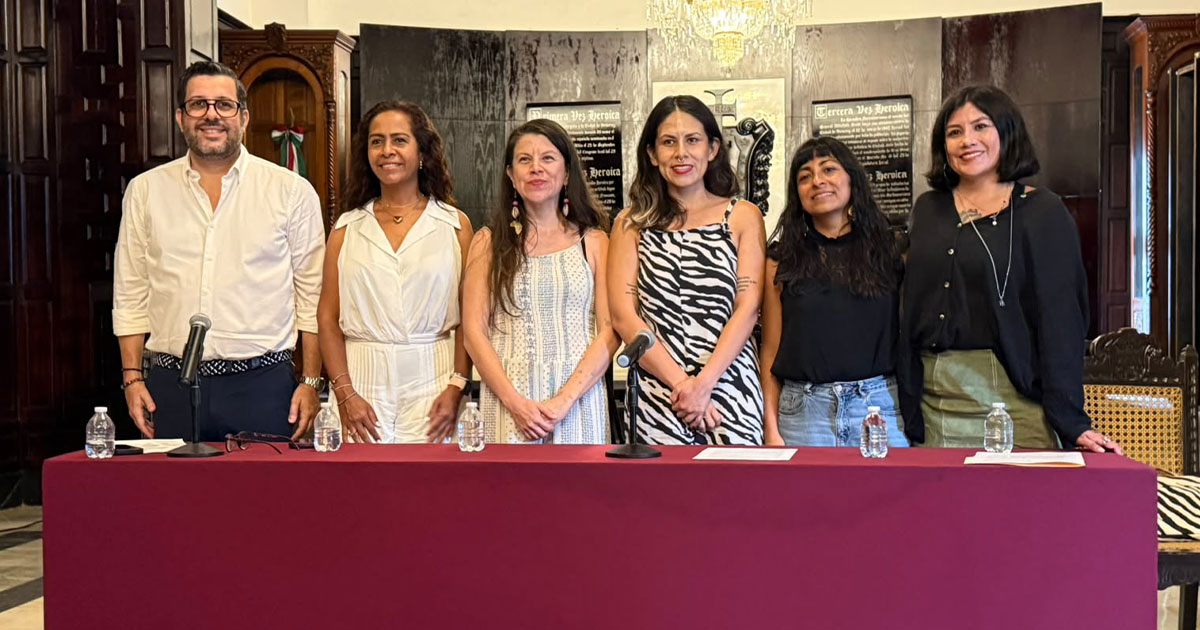 Bárbara Moreno Turcott alista su ópera prima “La necedad de los pasos” que se grabará en el puerto de Veracruz Bárbara Moreno Turcott alista su ópera prima “La necedad de los pasos” que se grabará en el puerto de Veracruz