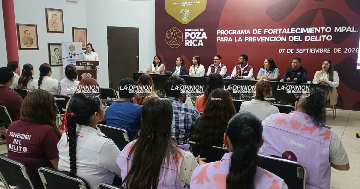 Capacitan a servidores públicos de Poza Rica para fortalecer atención ante casos de violencia Capacitan a servidores públicos de Poza Rica para fortalecer atención ante casos de violencia