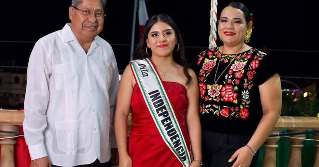 Tecolutla se viste de México y celebra sus fiestas patrias Tecolutla se viste de México y celebra sus fiestas patrias