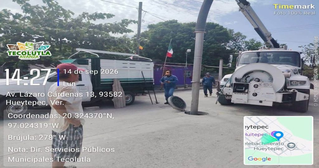 Desazolvan drenaje en Hueytepec para evitar taponamientos Desazolvan drenaje en Hueytepec para evitar taponamientos