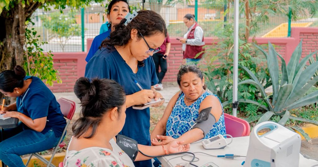 Jornadas médicas acercan servicios de salud a las colonias de Poza Rica Jornadas médicas acercan servicios de salud a las colonias de Poza Rica