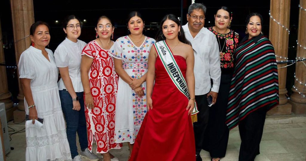 Tecolutla se viste de México y celebra sus fiestas patrias Tecolutla se viste de México y celebra sus fiestas patrias