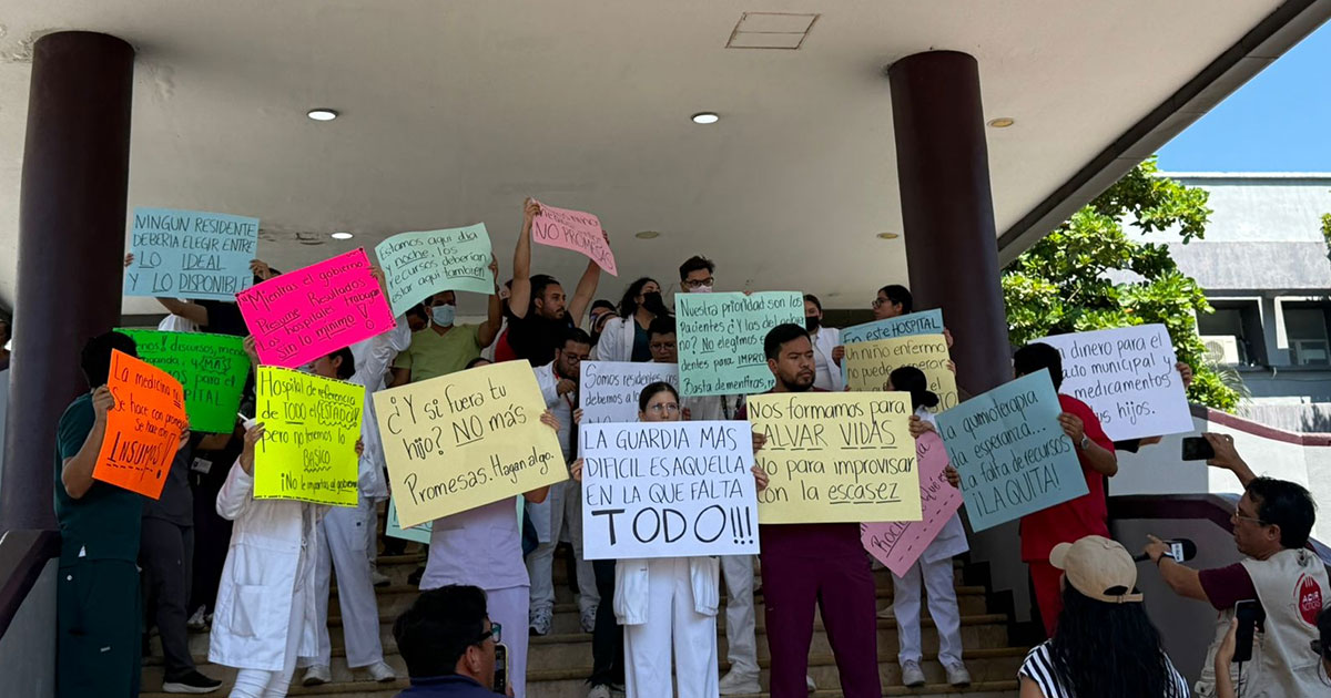 Crisis en el Hospital de Alta Especialidad de Veracruz; residentes exigen insumos ante la cancelación de cirugías Crisis en el Hospital de Alta Especialidad de Veracruz; residentes exigen insumos ante la cancelación de cirugías