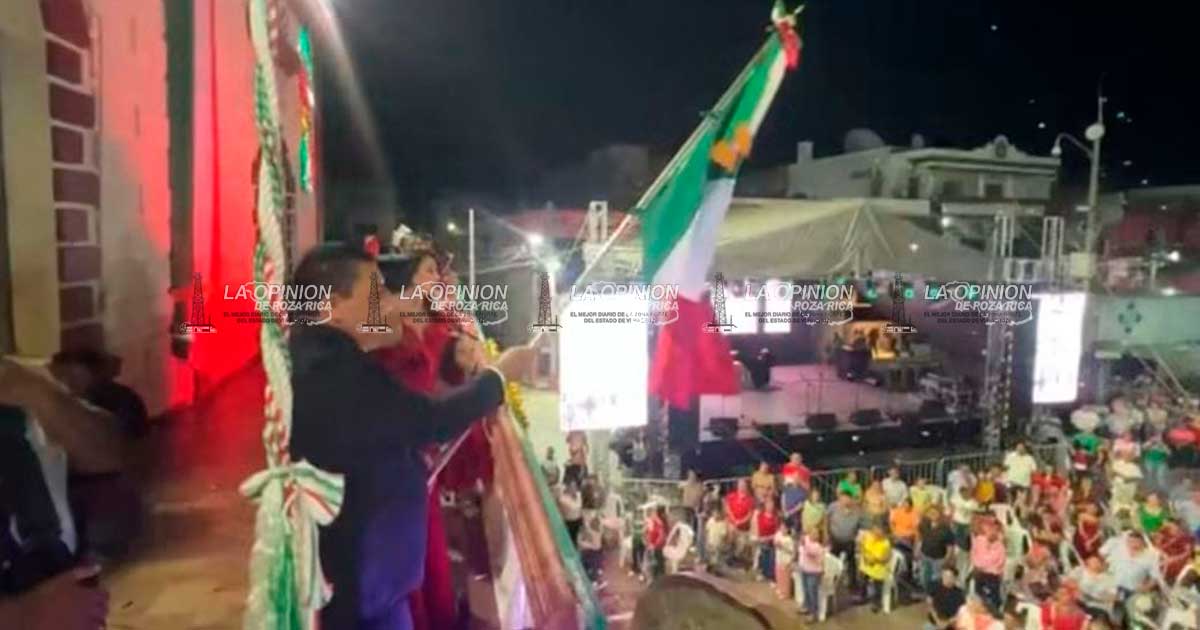 Tempoal dio el Grito entre lonas amenazantes, incertidumbre y una plaza que no respondió como en otros años